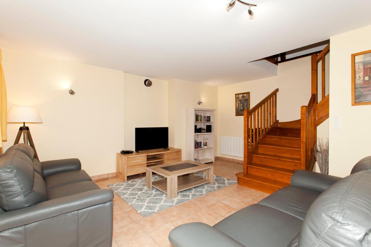 Stone Cottage With Modern Cosy Interior Near To Josselin Perfect Retreat For Writers Or Star Gazers Guégon Exterior foto